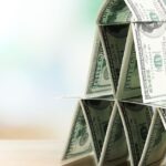 Esquemas de pirâmide financeira